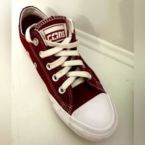 Converse CONS Chuck Taylor All Star Sneakers Team Maroon White Size 5.5 women